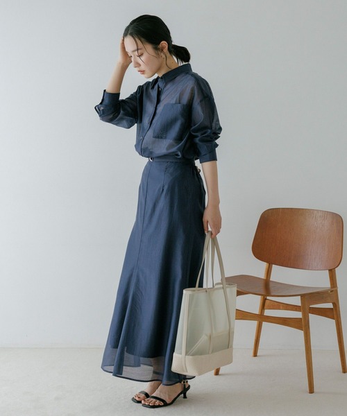 Andemiu(アンデミュウ)の「【WEB限定カラー】シアーシャツセットアップ659294(ワンピース・レディース・モカ/ブルー/チャコールグレー/ネイビー・FREE)」の18枚目の写真