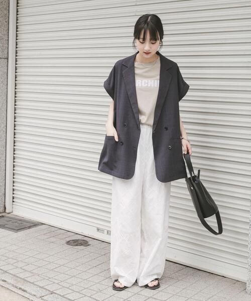 ITEMS URBANRESEARCH（アイテムズ アーバンリサーチ）の「『洗濯可』SMOOTH LINEN TOUCH ジレ（ダウンベスト・レディース・チャコールグレー/ベージュ/ブラウン・FREE）」の7枚目の写真