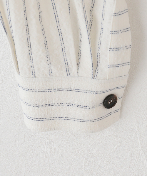 LOW CLASSIC（ロウ　クラシック）の「【LOW CLASSIC/ロウ クラシック】 STRIPE PINCHED SHIRT JACKET（その他アウター・レディース・アイボリー・MEDIUM）」の4枚目の写真