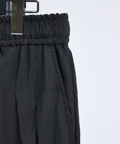 5351 POUR LES HOMMES(ゴーサンゴーイチプールオム)の「【セットアップ対応】セルロース ナイロン 2タック パンツ(その他パンツ・メンズ・グレー/ブラック・48/46/44/50)」の7枚目の写真