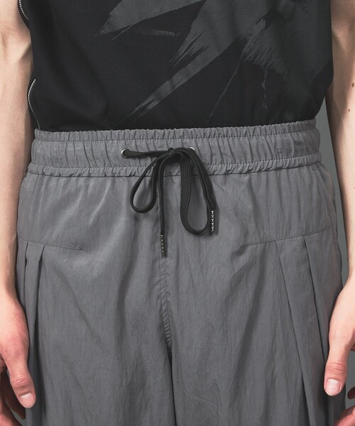 5351 POUR LES HOMMES(ゴーサンゴーイチプールオム)の「【セットアップ対応】セルロース ナイロン 2タック パンツ(その他パンツ・メンズ・グレー/ブラック・48/46/44/50)」の12枚目の写真