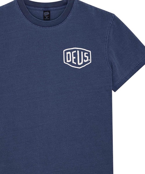 DEUS EX MACHINA（デウスエクスマキナ）の「SHIELD GARMENT DYED TEE（Tシャツ/カットソー・メンズ・ブルー/ライトブルー/ブラック・M/L）」の14枚目の写真