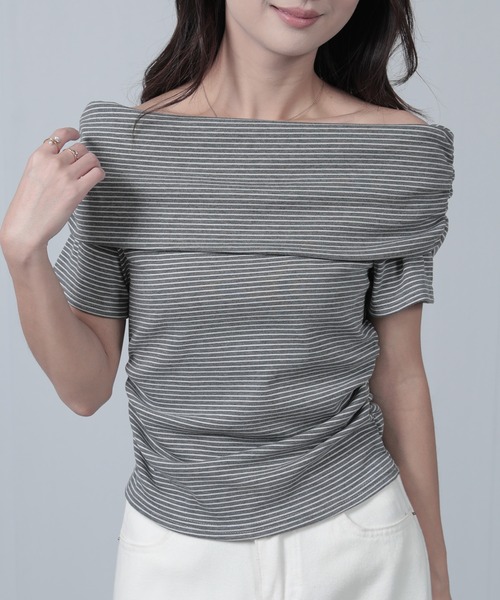 nonomi(ノノミ)の「ワイドオフショルダー ボーダー柄 半袖カットソートップス(Tシャツ/カットソー・レディース・グレー/ホワイト/ロイヤルブルー/ブラウン系その他7・FREE)」の8枚目の写真