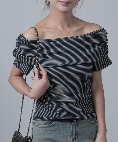 nonomi(ノノミ)の「ワイドオフショルダー ボーダー柄 半袖カットソートップス(Tシャツ/カットソー・レディース・グレー/ホワイト/ロイヤルブルー/ブラウン系その他7・FREE)」の7枚目の写真