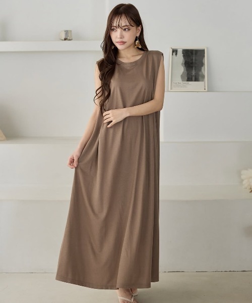 BIRTHDAY BASH(バースデイバッシュ)の「【冷感接触】ZIP STRAP I LINE DRESS(ワンピース・レディース・ブラック/ベージュ/ブルー/レッド・FREE)」の3枚目の写真