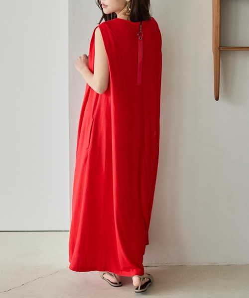 BIRTHDAY BASH(バースデイバッシュ)の「【冷感接触】ZIP STRAP I LINE DRESS(ワンピース・レディース・ブラック/ベージュ/ブルー/レッド・FREE)」の12枚目の写真