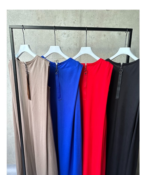 BIRTHDAY BASH(バースデイバッシュ)の「【冷感接触】ZIP STRAP I LINE DRESS(ワンピース・レディース・ブラック/ベージュ/ブルー/レッド・FREE)」の16枚目の写真