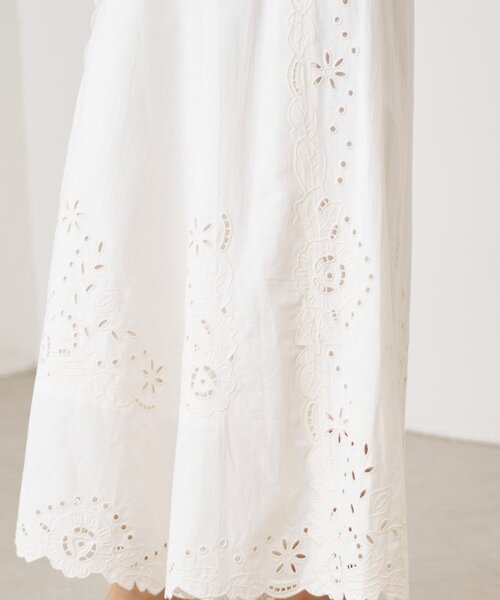 BEARDSLEY(ビアズリー)の「フラワーカットワークパネル刺繍パンツ《15 quinze》(その他パンツ・レディース・ブラック/アイボリー・FREE)」の11枚目の写真