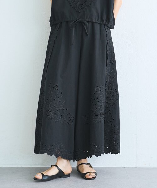 BEARDSLEY(ビアズリー)の「フラワーカットワークパネル刺繍パンツ《15 quinze》(その他パンツ・レディース・ブラック/アイボリー・FREE)」の21枚目の写真