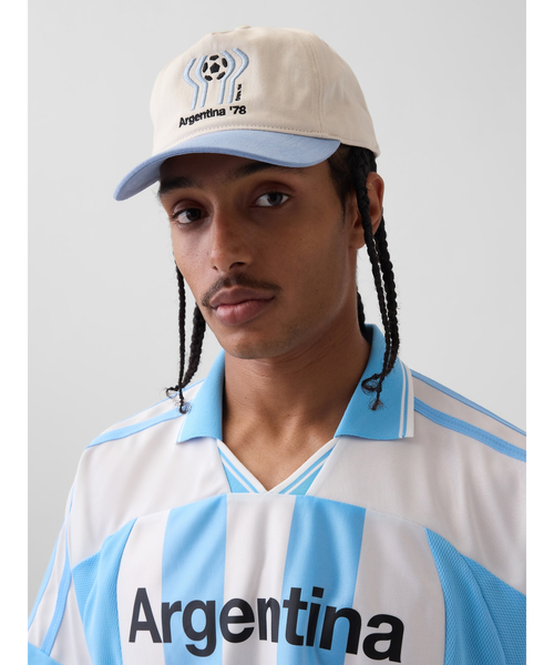 GAP(ギャップ)の「FIFA WORLD CUP(TM) ベースボールキャップ(キャップ・メンズ・グリーン/オフホワイト/ネイビー/ライトブルー/レッド・ONE SIZE)」の3枚目の写真