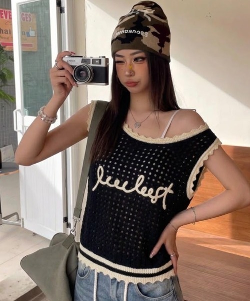 AVYL（アヴィル）の「ロゴクロシェメッシュニットタンク（タンクトップ・レディース・ホワイト/ブラック・M）」の2枚目の写真