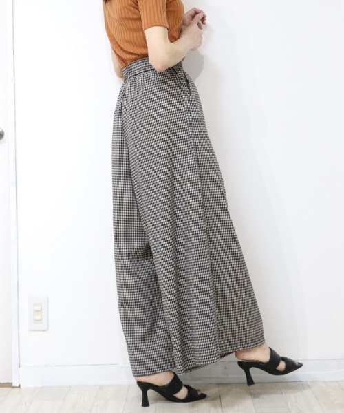 DISKEEN SURE（ディスキーンシュアー）の「大人の夏の定番！ギンガムチェックワイドパンツ（その他パンツ・レディース・ブラック×ベージュ/ブラック×ホワイト・LARGE/MEDIUM）」の4枚目の写真