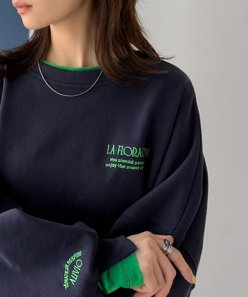 Java（ジャバ）の「《JaVaジャバコラボ》着るだけでレイヤード上級者！配色刺繍レイヤード風オーバーサイズ裏起毛プルオーバー（スウェット・レディース・グレー/ネイビー/グレイッシュベージュ/オートミール・LARGE/MEDIUM/X-LARGE/SMALL）」の5枚目の写真
