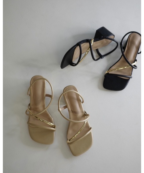 JUMELLE（ジュメロ）の「ストラップサンダル（サンダル・レディース・ブラック/ベージュ・SMALL/MEDIUM/LARGE）」の7枚目の写真
