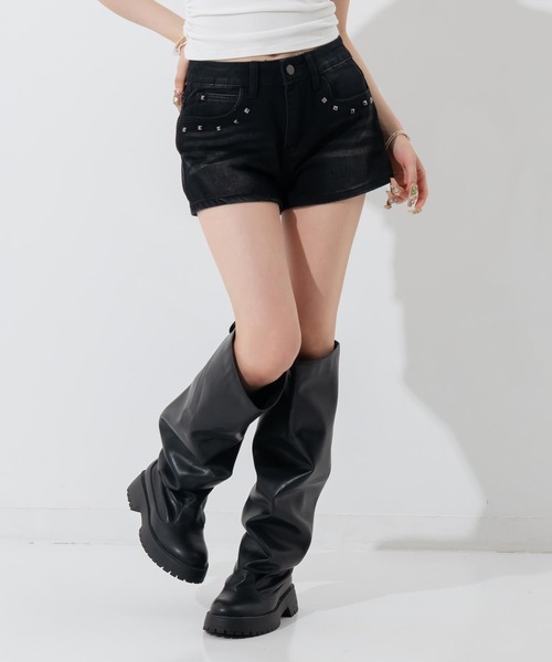 ANAP(アナップ)の「スタッズデザイン加工デニムショートパンツ(その他パンツ・レディース・ブラック/ブルー・M/S)」の20枚目の写真
