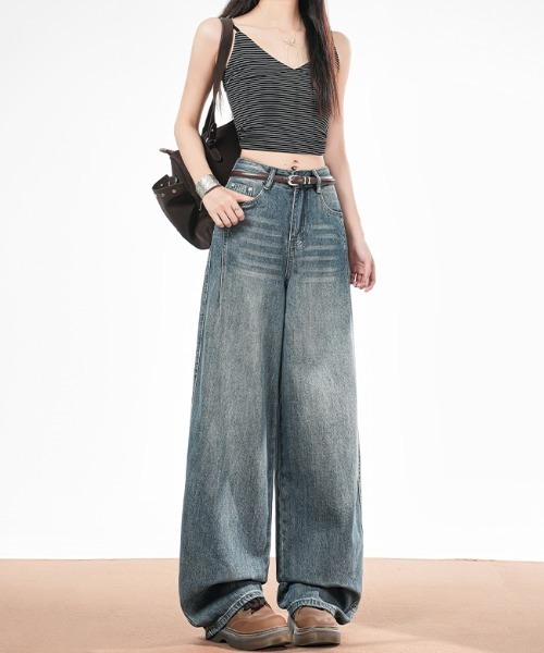 AMAJI(アマジ)の「3Dバナナデニムパンツ(デニムパンツ・レディース・ネイビー・SMALL/MEDIUM/LARGE/X-LARGE)」の2枚目の写真