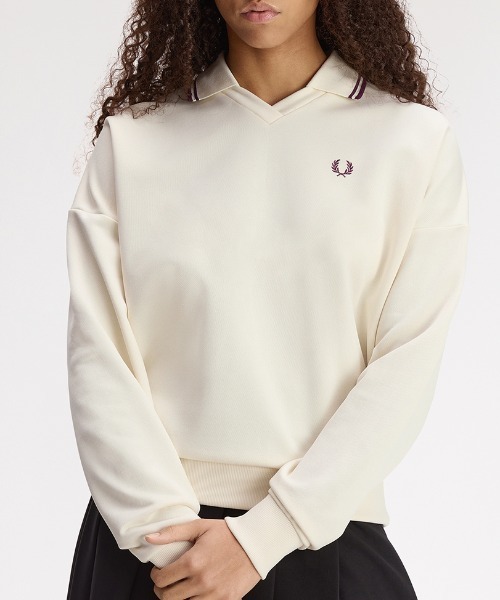 FRED PERRY(フレッドペリー)の「Tipped Open Collar Sweatshirt/ティップドオープンカラースウェット(スウェット・レディース・ベージュ/ネイビー・10)」の8枚目の写真