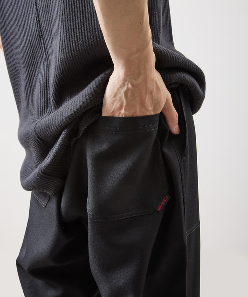 Gramicci（グラミチ）の「GRAMICCI グラミチ / WOOL LIKE LOOSE TAPERED RIDGE PANT ウールライクルーズテーパードリッジパンツ / GMP6-FJP016（その他パンツ・メンズ・ブルー系その他/ブラック/チャコールグレー・X-LARGE/LARGE/SMALL/MEDIUM）」の12枚目の写真