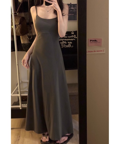 FAVORITO(ファヴォリート)の「キャミワンピース(ワンピース・レディース・グレー/ブラック・F)」の1枚目の写真