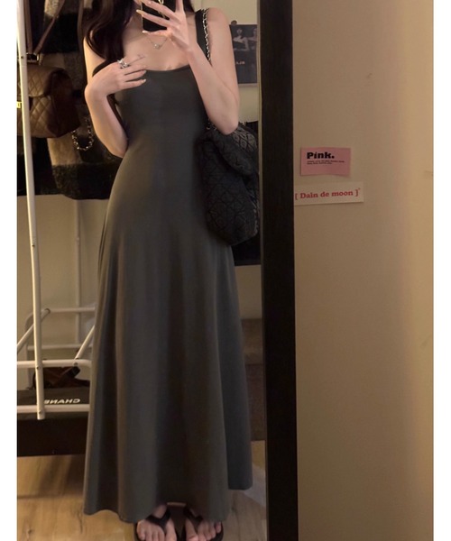 FAVORITO(ファヴォリート)の「キャミワンピース(ワンピース・レディース・グレー/ブラック・F)」の4枚目の写真