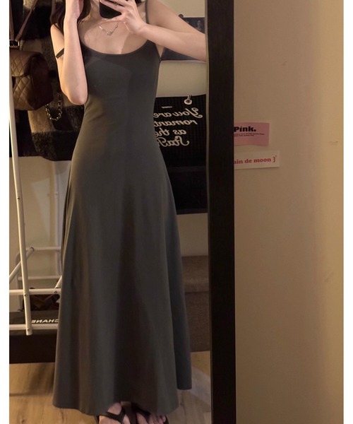 FAVORITO(ファヴォリート)の「キャミワンピース(ワンピース・レディース・グレー/ブラック・F)」の6枚目の写真