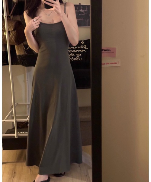 FAVORITO(ファヴォリート)の「キャミワンピース(ワンピース・レディース・グレー/ブラック・F)」の7枚目の写真