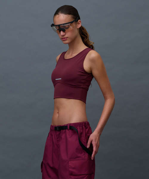 MENASOO（ミナス）の「Pace Hold Sport Bra Top_Red（チューブトップ・レディース・レッド・SMALL/MEDIUM/LARGE/X-LARGE）」の6枚目の写真