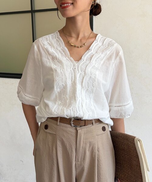 Chez toi（シェトワ）の「フロント刺繍レース5分袖ブラウス（シャツ/ブラウス・レディース・ホワイト/チャコールグレー・FREE）」の4枚目の写真