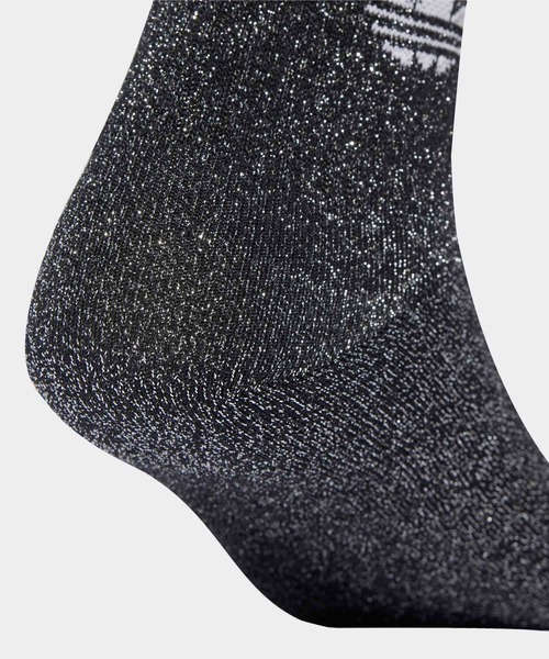 adidas（アディダス）の「スリーストライプス グリッター クルーソックス2足組 / アディダスオリジナルス adidas Originals（ソックス/靴下・メンズ・ブラック・LARGE/MEDIUM/SMALL）」の4枚目の写真