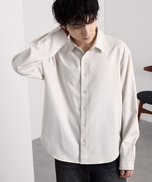 MONO-MART(モノマート)の「パウダーツイル コンパクトフィット ショート丈 レギュラーカラー長袖シャツ(シャツ/ブラウス・メンズ・ホワイト系/オフホワイト/ダークグレー/ライトベージュ/ブルー/ブラック・S/L/M)」の10枚目の写真