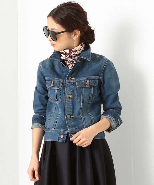 Lee（リー）の「Lee / デニムジャケット（デニムジャケット・レディース・ライトブルー/ブルー・MEDIUM/SMALL）」の11枚目の写真