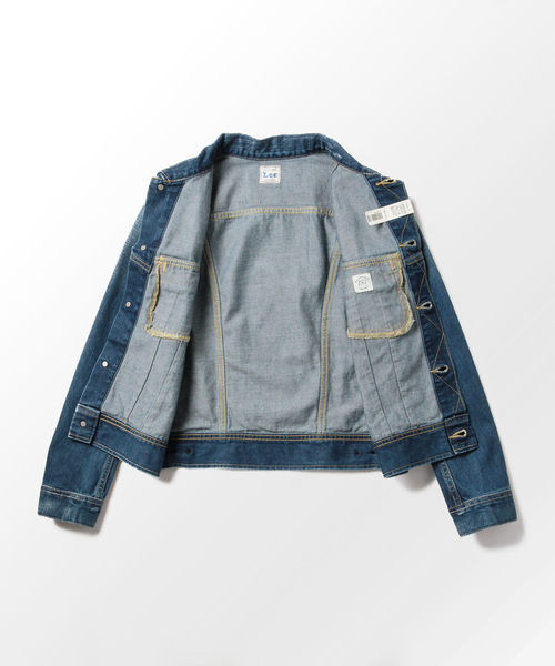 Lee（リー）の「Lee / デニムジャケット（デニムジャケット・レディース・ライトブルー/ブルー・MEDIUM/SMALL）」の10枚目の写真
