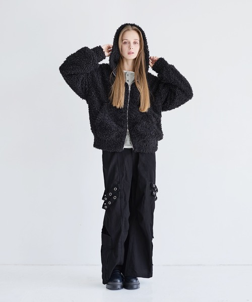 LILL(リル)の「ルーズシルエットファーZIPサムホールフードジャケット(その他アウター・メンズ・オフホワイト/ブラック・XL/L/M/S)」の7枚目の写真