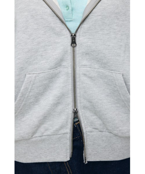 MOUSSY(マウジー)の「ES CLASSIC SWEAT パーカー(パーカー・レディース・杢グレー/ブラック/ベージュ・1/2)」の20枚目の写真