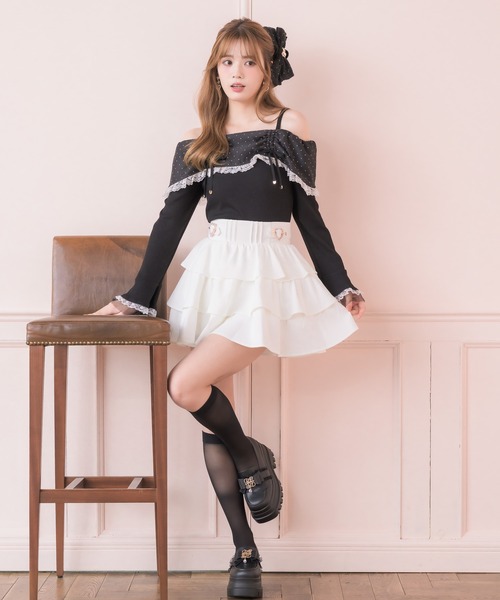 couture BY ROJITA(クチュールバイロジータ)の「ドットオフショルカットトップス(Tシャツ/カットソー・レディース・ホワイト/ブラック・FREE)」の4枚目の写真