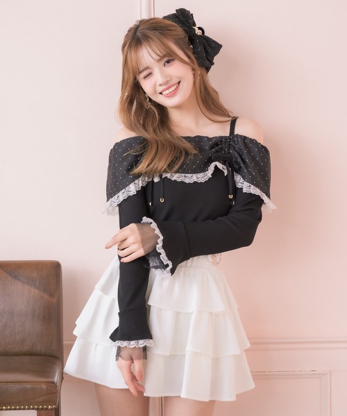 couture BY ROJITA(クチュールバイロジータ)の「ドットオフショルカットトップス(Tシャツ/カットソー・レディース・ホワイト/ブラック・FREE)」の9枚目の写真