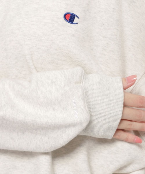 Champion(チャンピオン)の「【Champion(チャンピオン)】別注ハーフZIP裏毛プルオーバー(スウェット・レディース・レッド/ネイビー/ナチュラル・LARGE/MEDIUM)」の8枚目の写真