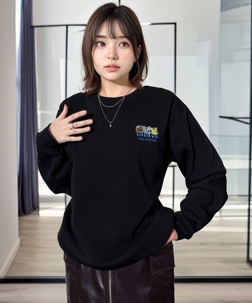 Chandelier（シャンデリア）の「ワンポイント刺繍 ふんわり裏起毛ゆったりスウェットトレーナー（スウェット・レディース・ホワイト系1/ブラック系1/グレー系/ホワイト系3/ブラック系3/グレー系2・M/L/LL）」の10枚目の写真