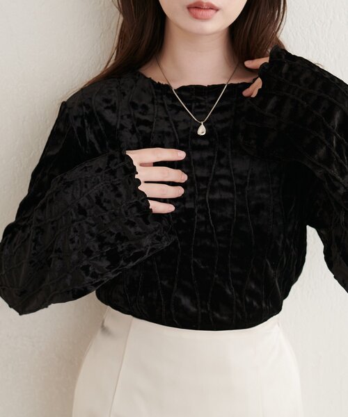 natural couture（ナチュラルクチュール）の「なみなみベロアプルオーバー（Tシャツ/カットソー・レディース・アイボリー/ブラック/チャコールグレー・FREE）」の9枚目の写真