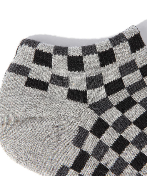 BEAMS(ビームス)の「BEAMS / 市松柄アンクルソックス(ソックス/靴下・メンズ・ホワイト/ブラック/グレー/ネイビー/レッド/ブルー・FREE)」の16枚目の写真