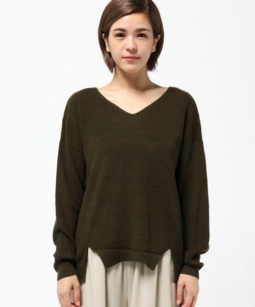 earth music&ecology(アースミュージックアンドエコロジー)の「【2016Autumn】ゆるVネックニットプルオーバー(ニット/セーター・レディース・ネイビー/ライトベージュ/カーキ/LT.Gray/ブラウン・FREE)」の6枚目の写真