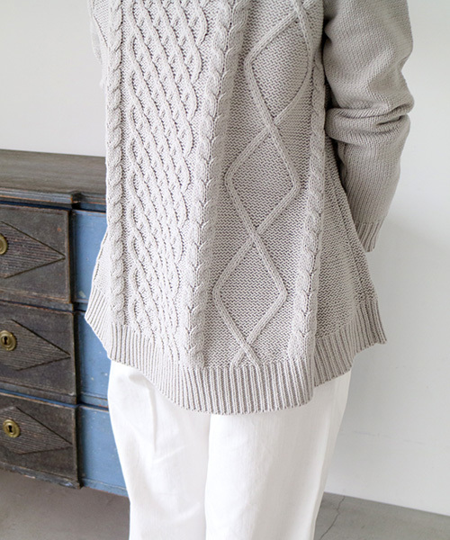 N.（N. Natural Beauty Basic）（エヌエヌナチュラルビューティーベーシック）の「スプリングケーブルチュニックニット（ニット/セーター・レディース・ホワイト/グレー/ブルー・MEDIUM）」の15枚目の写真