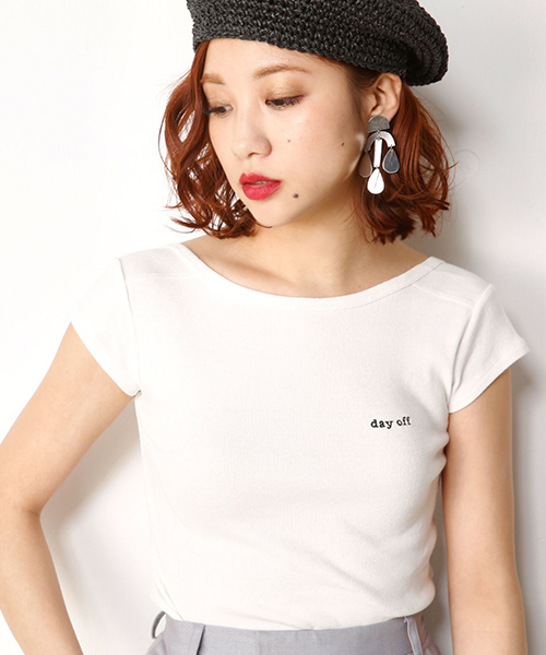 SLY（スライ）の「DAY OFF FRENCH MARINE TOPS（Tシャツ/カットソー・レディース・ブラックミックス/ホワイト/レッド系その他/ピンク系その他・1/2）」の2枚目の写真