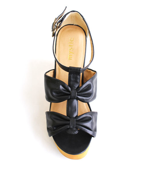 mystic（ミスティック）の「リボンTサンダル（サンダル・レディース・ブラック/グレー系その他/グリーン/ベージュ/キャメル・36/37/38）」の12枚目の写真