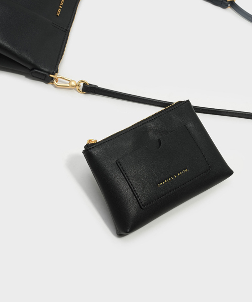 CHARLES & KEITH（チャールズ & キース）の「クラシカルスリングバッグ / CLASSICAL SLING BAG（メッセンジャーバッグ・レディース・ブラック/ベージュ・S）」の10枚目の写真