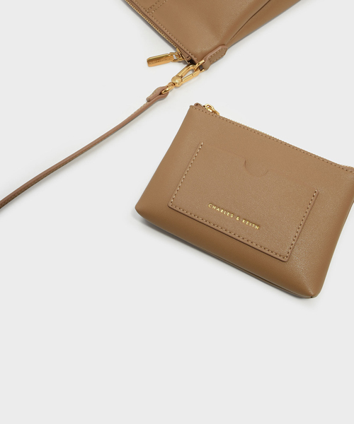 CHARLES & KEITH（チャールズ & キース）の「クラシカルスリングバッグ / CLASSICAL SLING BAG（メッセンジャーバッグ・レディース・ブラック/ベージュ・S）」の5枚目の写真