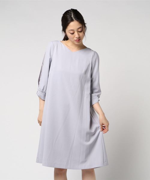 TRUDEA(トルディア)の「袖レース×後ろレース裾スカラップAラインワンピース(ドレス・レディース・ピンク/ライトグレー/ベージュ/ネイビー・LARGE/MEDIUM/X-LARGE)」の8枚目の写真