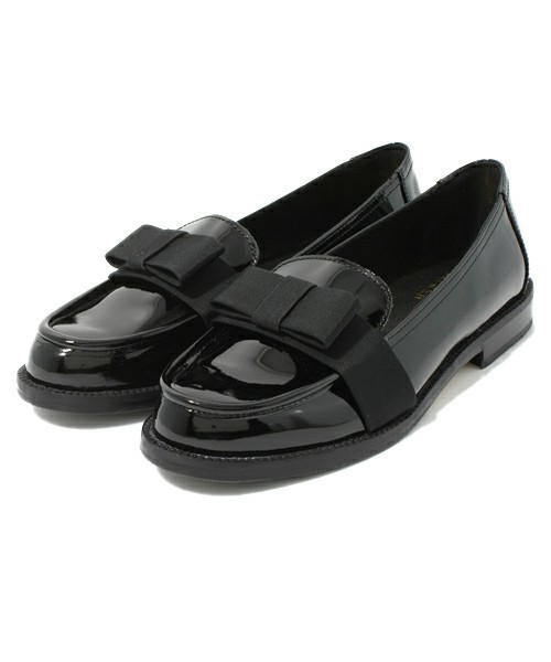 FABEL(ファベル)の「FABEL リボン付エナメルローファー(その他シューズ・レディース・ブラック/ブラウン/ライトピンク・36/37/38/39)」の1枚目の写真