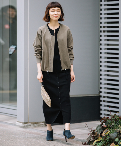 Munich（ミューニック）の「ハイテンションジャージーＶネックノーカラーブルゾン（ブルゾン・レディース・ライトグレー/ブラック/ブラウン/カーキ・S/XS）」の18枚目の写真