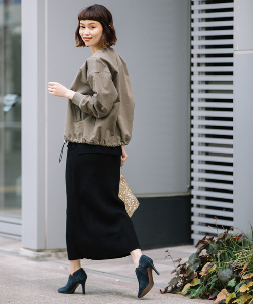 Munich（ミューニック）の「ハイテンションジャージーＶネックノーカラーブルゾン（ブルゾン・レディース・ライトグレー/ブラック/ブラウン/カーキ・S/XS）」の17枚目の写真